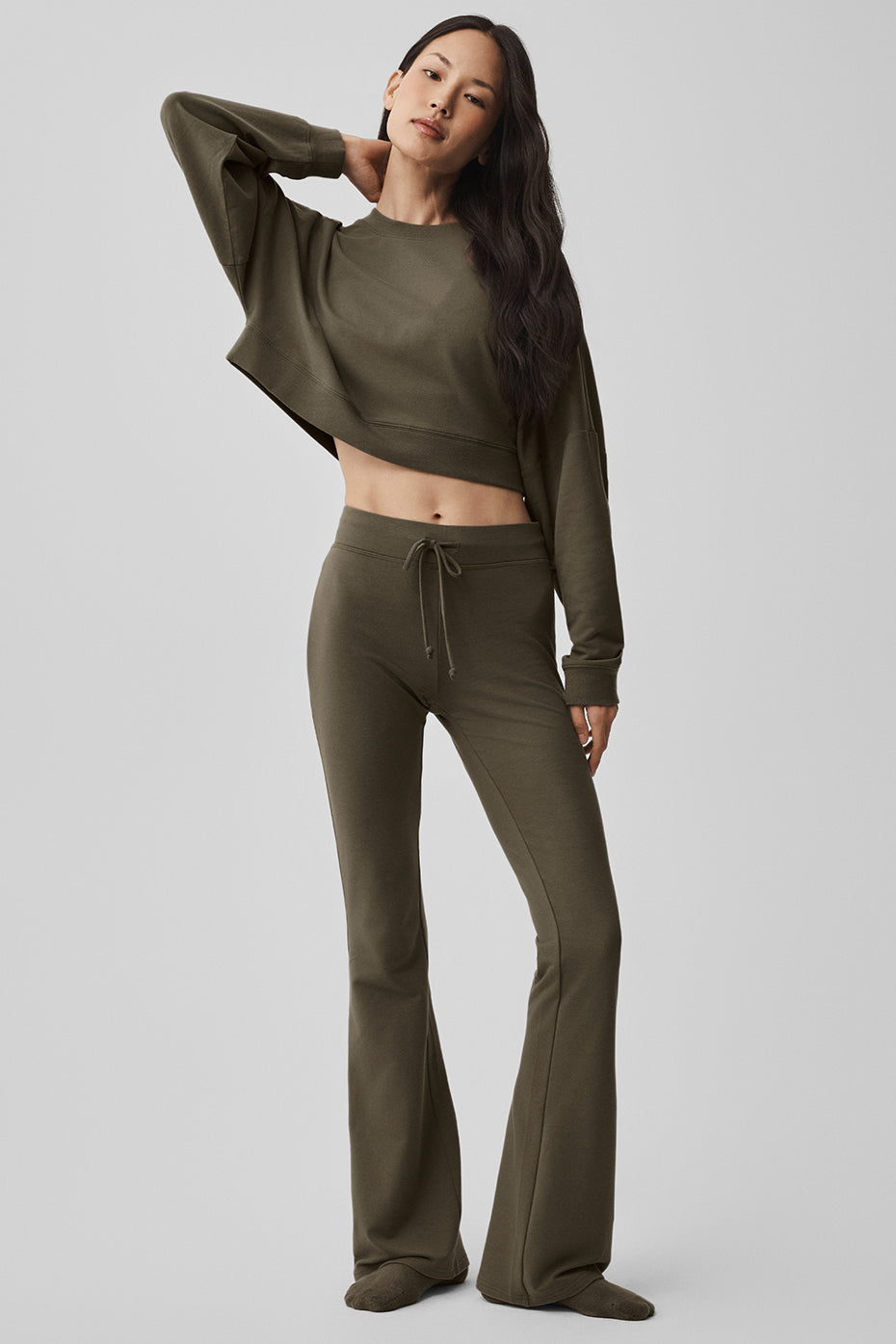 Cropped Sway Crew Neck Pullover - Olive Tree