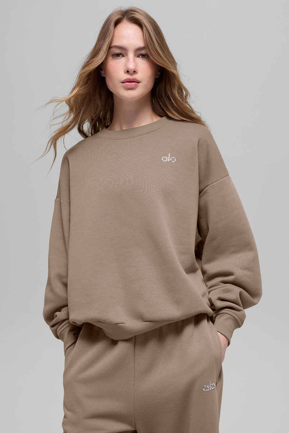 Accolade Crew Neck Pullover - Gravel