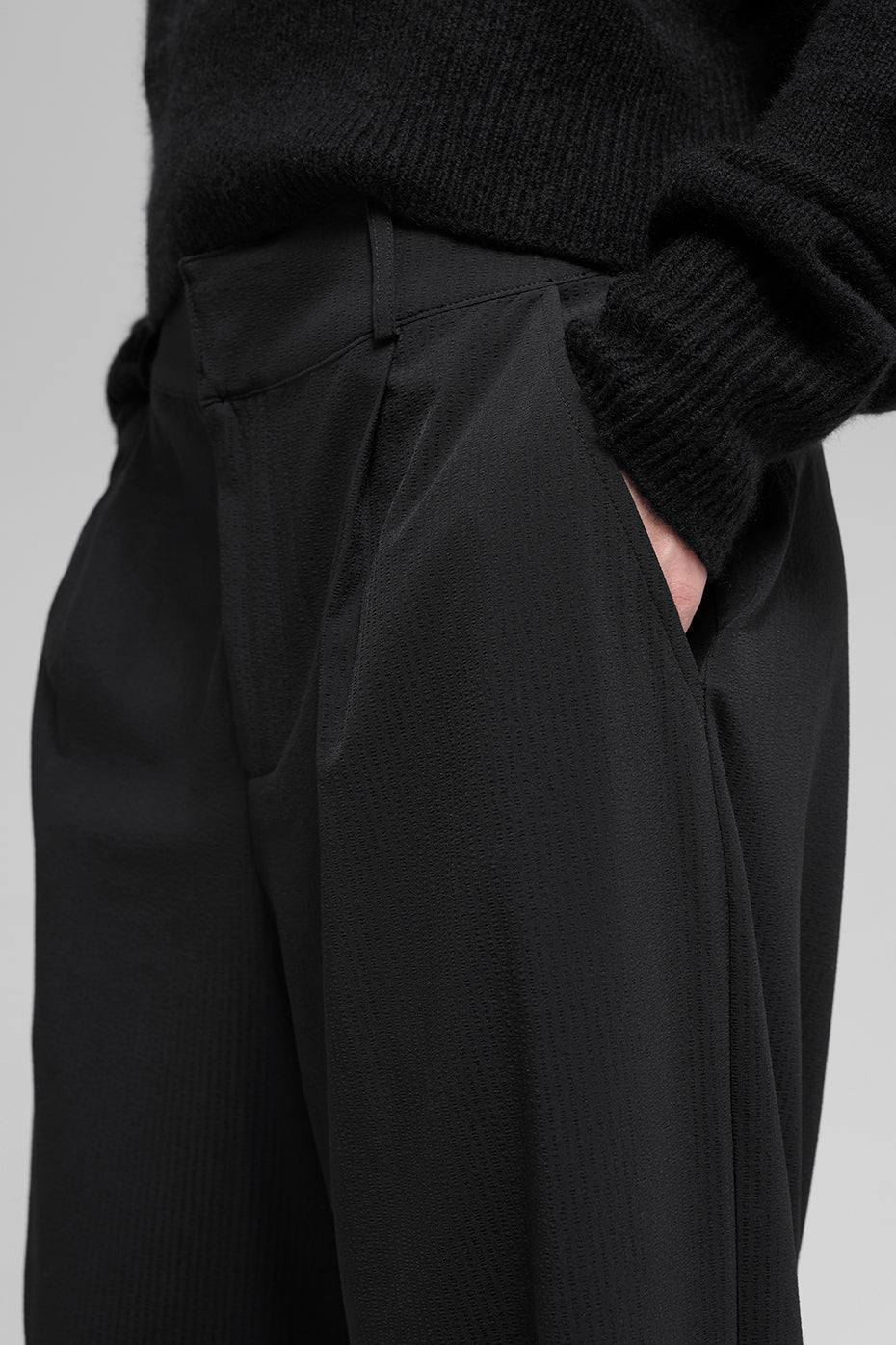 High-Waist Dreamscape Trouser (Short) - Black